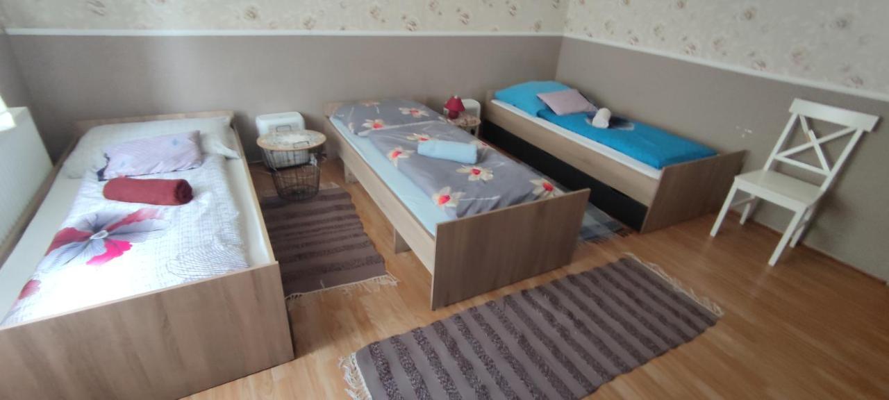 Orsi Apartman / Vendeghaz Kecskemét Exterior foto