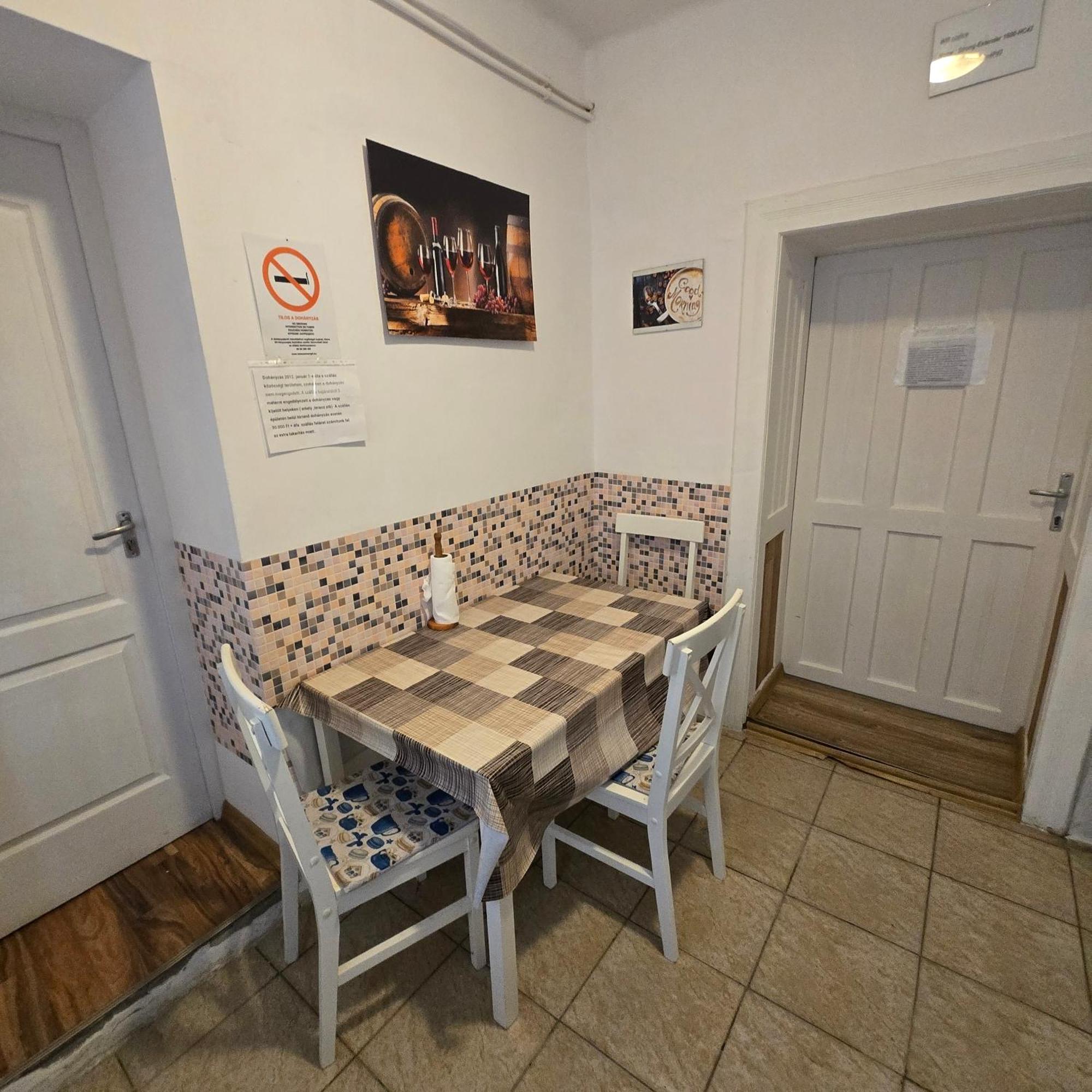 Orsi Apartman / Vendeghaz Kecskemét Exterior foto